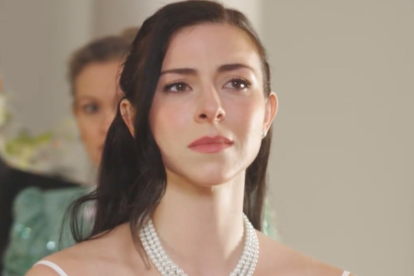 My Firefighter Fiancé Returns As A Billionaire Movie Lead Actress