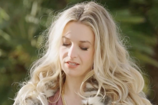 The Hillbilly Girlie Marries A Billionaire Villainess