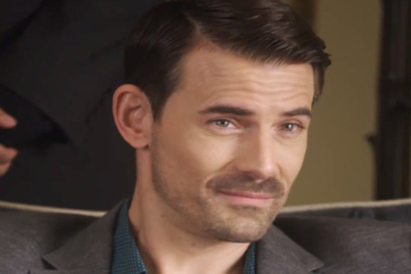 My Firefighter Fiancé Returns As A Billionaire Supporting Character