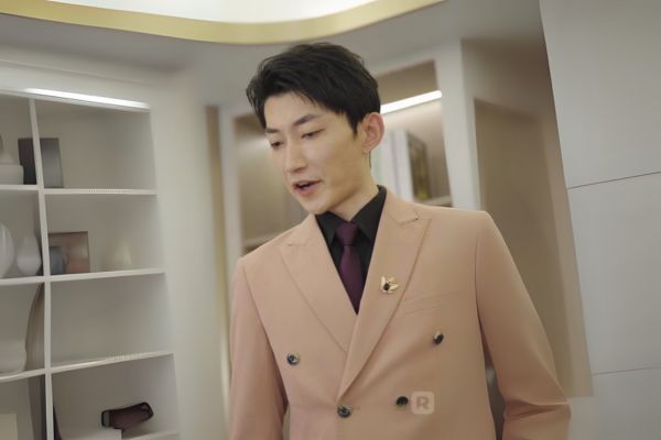 After Being Reborn I Got Married to My Ex Boyfriend’s Uncle Short Drama