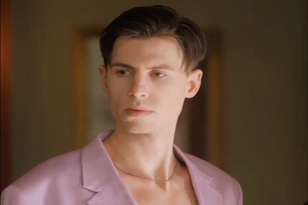 Attractive Model Is A Billionaire CEO Male Lead