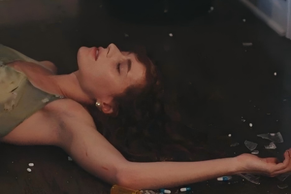 Finding Love After I Die Lindsey Heiress