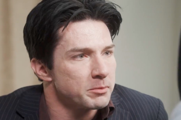 Secret Surrogate to the Mafia King Lead Actor