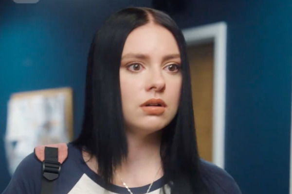 Secret Surrogate to the Mafia King Lead Actress