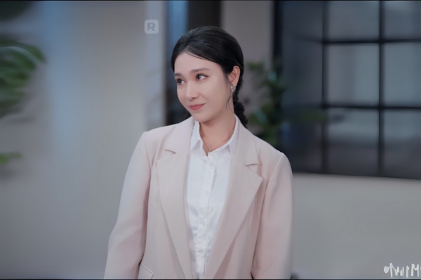 Flight Changed Marriage Ended Cast