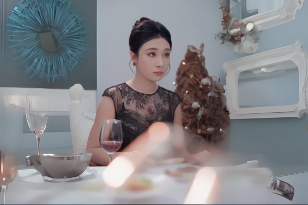Flight Changed Marriage Ended Chinese Drama