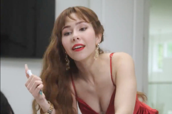 Secret Surrogate To The Mafia King Female Antagonist