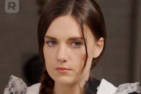 Two Alphas Are In Love With Me Cast Erin Lyra