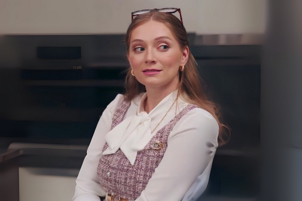 Elle Vanderbilt the secret tech genius Dr. Nova story