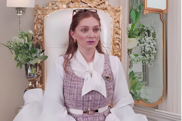 Elle Vanderbilt the secret tech genius Dr. Novadailymotion