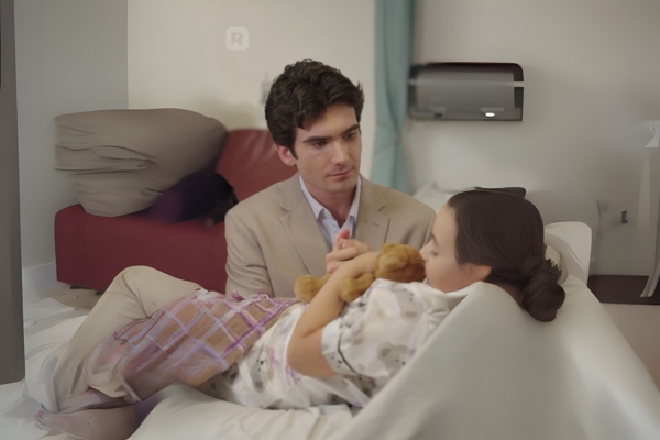 The Divorced Wife is a Genius Surgeon reelshort