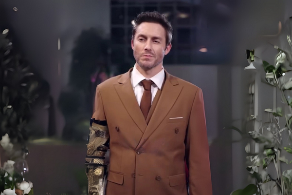 money robots and a happy 4th of july episodes