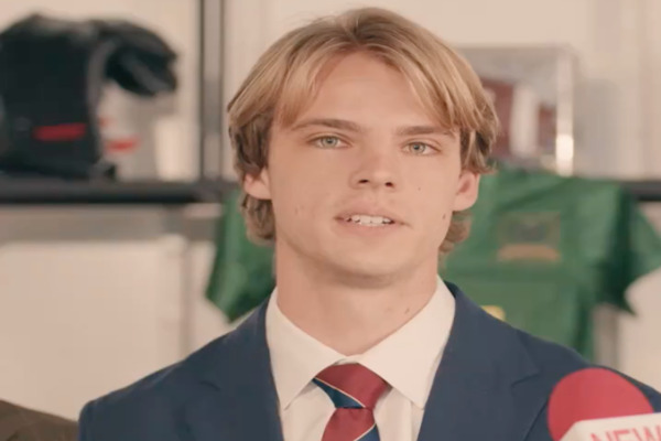 The Lost Quarterback Returns Ending Introduction