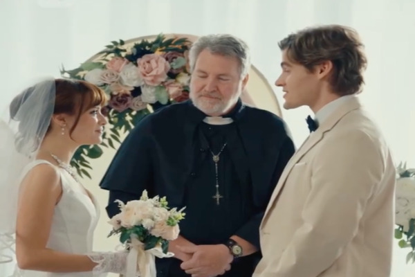 Boss Your Wife’s A Whole Detective Watch Online Free