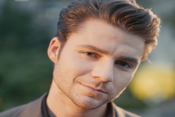 The Mafia Boss Happens To Be My Sex Partner Lead Actor