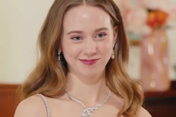 was the heiress switched at birth explained