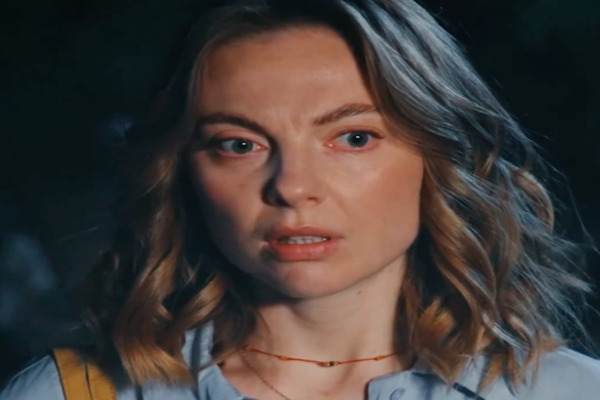 Desired By Two: The Vampire And The Hunter Lead Actress
