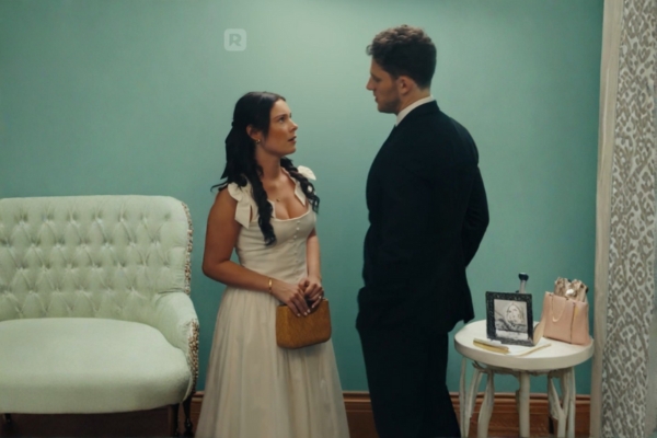 Guarding Her Body Claiming Her Heart Full Movie Watch Online