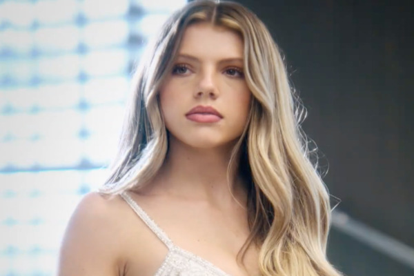 Leaving My Alpha Husband In Ice Cold Regret Lead Actress