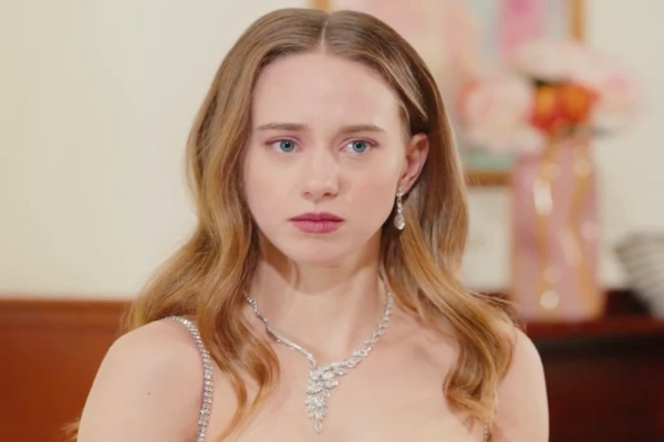 Swap Babies Abuses Her Own For 18 Years Supporting Cast