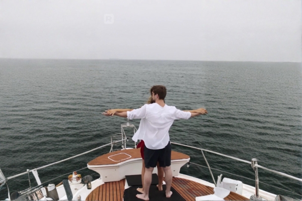 Billionaire Betrayed Rises With a Mute Girl Full Movie