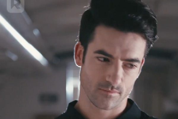 Daddy’s Got Girls And Guns Actors Jennings Peter