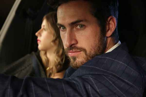 Falling For My Ex’s General Dad