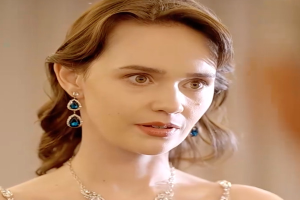 I Leashed A CEO Lead Actress