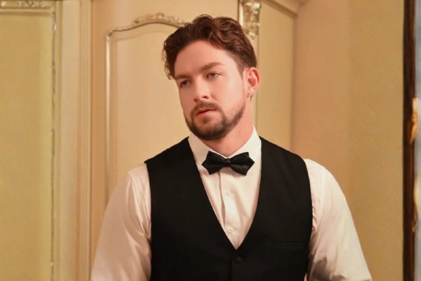 Henry Dawson Turns Out My Pretty Boy is a Billionaire