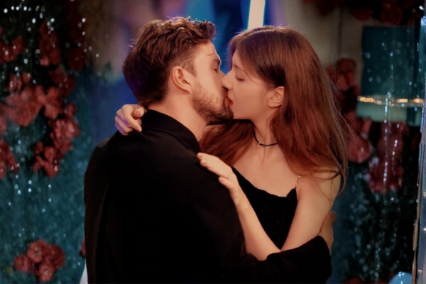 Mia Jenkins and Henry Dawson Turns Out My Pretty Boy is a Billionaire