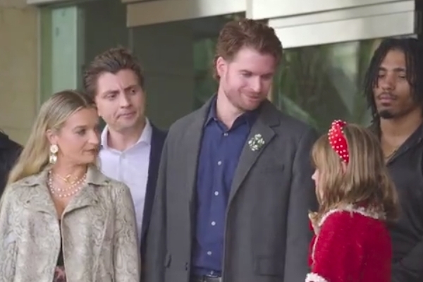 Operation Christmas Trap full episodes