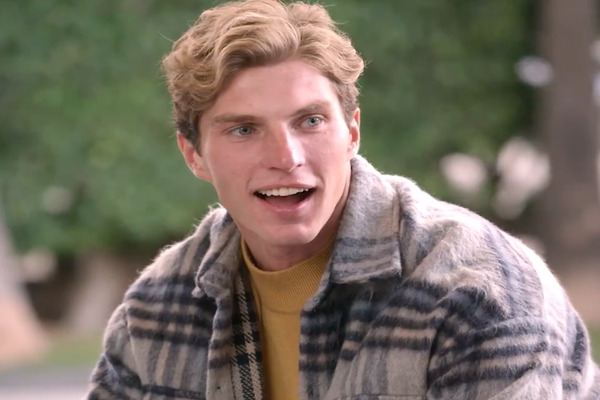 Operation Christmas Trap Supporting Actor