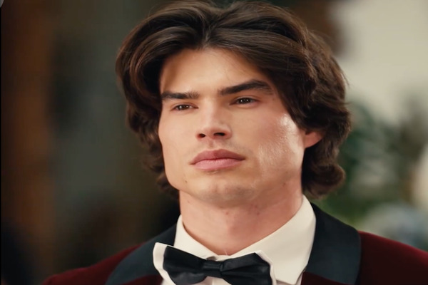 Reborn For The Lycan King Male Antagonist