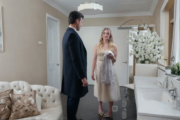 Seducing Mr Larsen Full Episodes