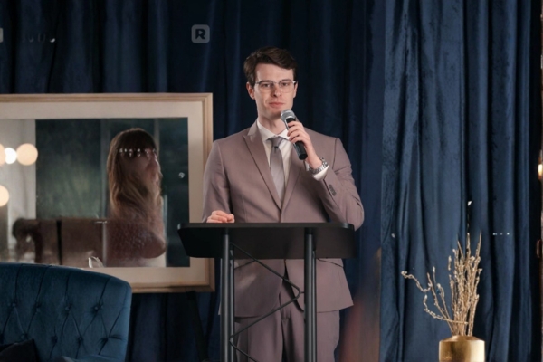 Seducing Mr Larsen Movie dailymotion