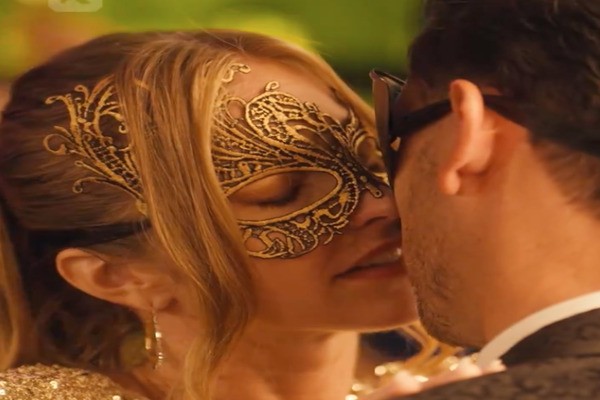 This Christmas I Married A Grease Stained Billionaire On Dailymotion Plot