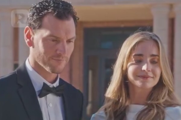 This Christmas I Married a Greased Stained Billionaire full episodes