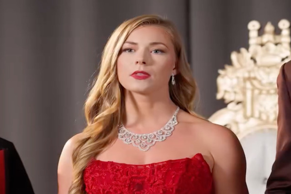 Icy CEO’s Here With A Kid Asking Me To Marry Her Lead Actress