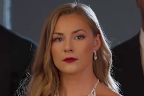 Icy CEO’s Here with a Kid Asking Me to Marry Her nikki leigh