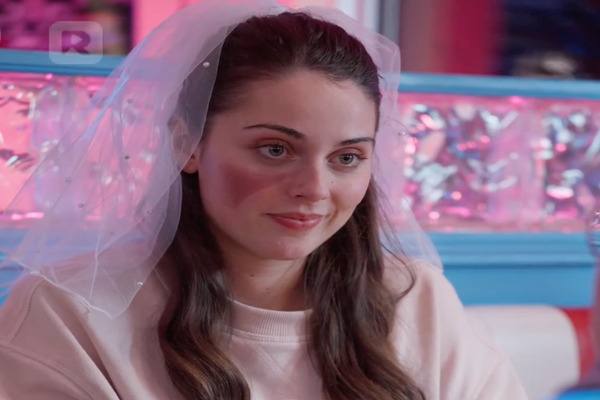 Love In The Ashes Of Us Lead Actor