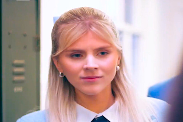 Nanny To My Hot Bully Female Antagonist