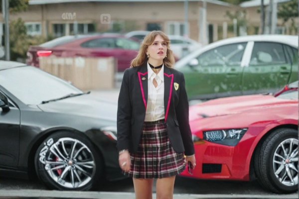 The Heiress is Back Three Brothers On Their Knees Full Episodes ReelShort