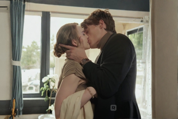 Kate Lopez and Chris Roberts