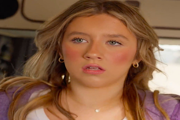 Kissed By Claw And Fang Lead Actress