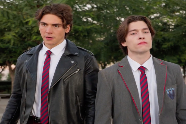 Kissed By Claw And Fang Plot