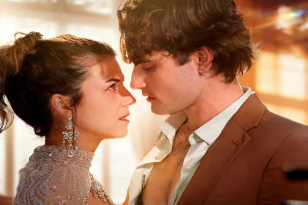 Mafia Mamma’s Hot Lover Actors Introduction