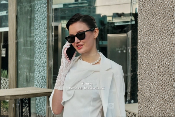 Now You Know Who I Am Actress