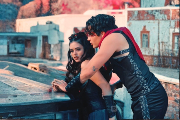 Hate Offline Heat Online Game on ReelShort Free