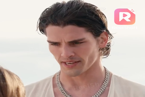 He Has Everything But Can’t Breathe Without Me Lead Actor