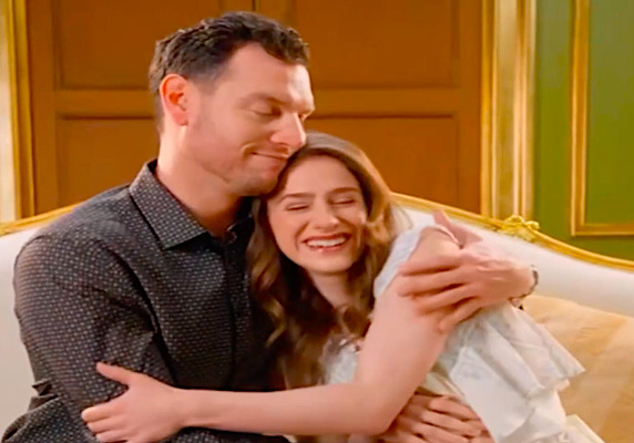 After Divorce, I’m Spoiled By Three Brothers Introduction